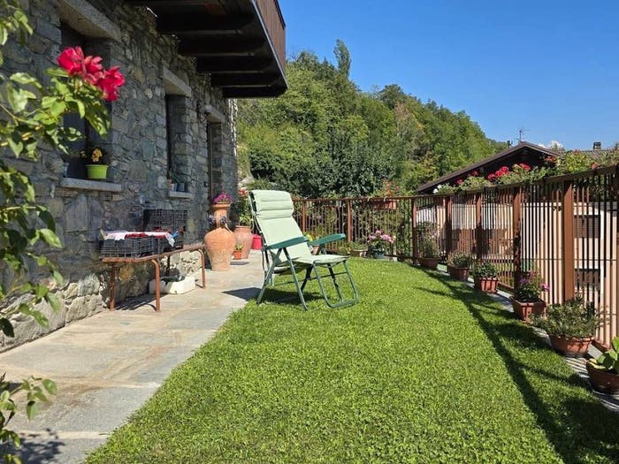 Casa con 6 locali in vendita in Villaggio Vignil, Quart