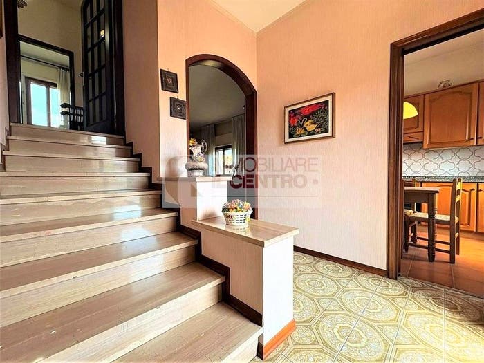 Casa con 6 locali in vendita in Casano Dogana Isola, Luni