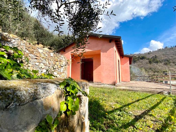 Casa quadrilocale in vendita in Via F Cascione, Centro, Villa Faraldi