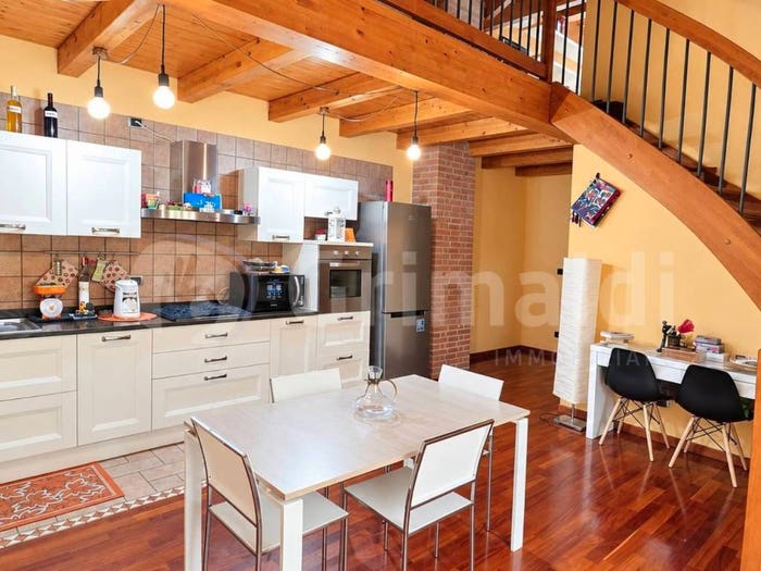 Appartamento quadrilocale in vendita in Via Jacopo Durandi, Centro, Vercelli