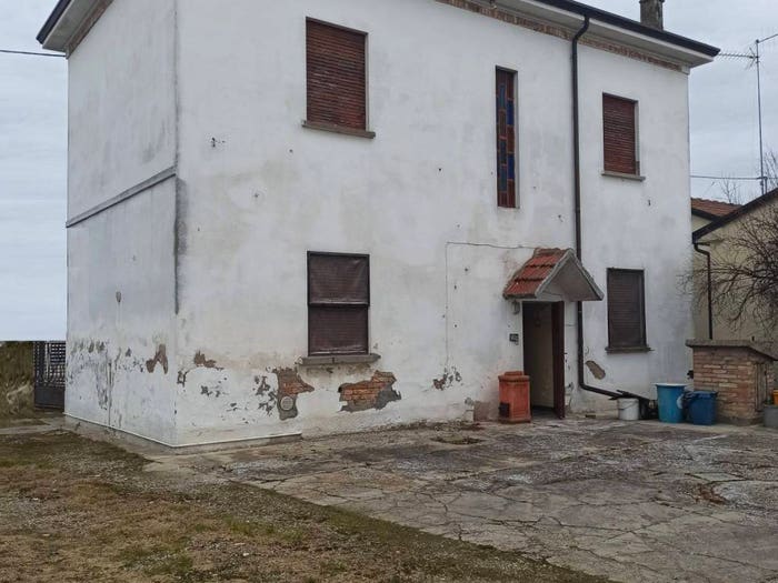 Casa quadrilocale in vendita in Traversa Delle Sabbione, Glorie, Bagnacavallo