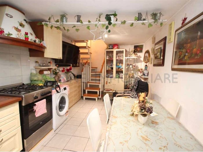 Appartamento con 5 locali in vendita in via Frigido, Centro, Massa