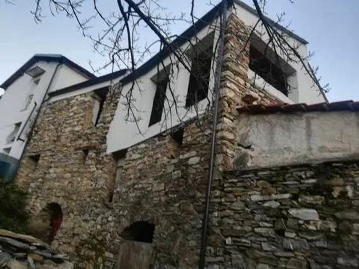 Casa con 6 locali in vendita in Candeasco No Number, Borgomaro