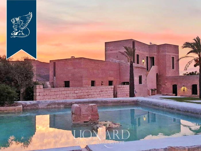 Casa con 6 locali in vendita in Favignana