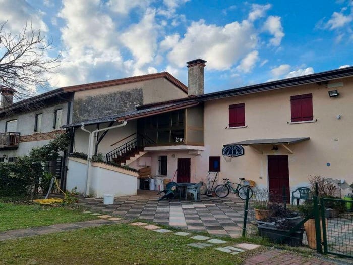 Appartamento bilocale in vendita in Frazione di Fossalunga Via Mons L Crico Vedelago TV, Fossalunga, Vedelago