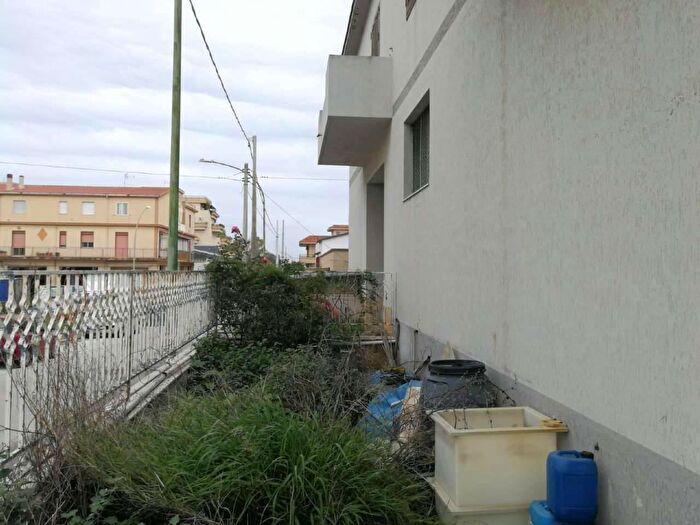 Casa con 8 locali in vendita in Via Giovanni Gentile, Castelvetrano
