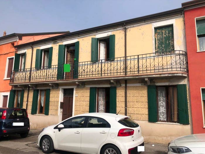 Casa con 6 locali in vendita in ADRIA RIVIERA BATTISTI, Centro, Adria