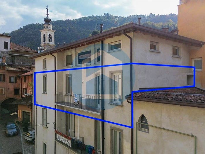 Appartamento trilocale in vendita in Breno BS Via P Prudenzini, Centro, Breno