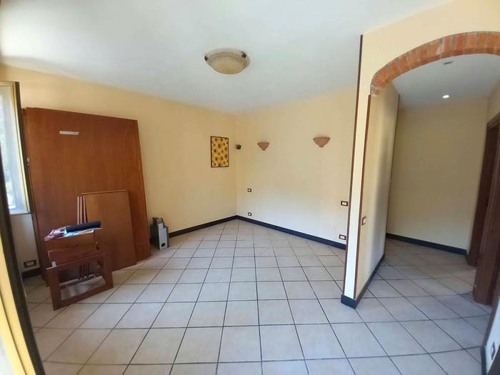 Appartamento con 5 locali in vendita in Centro, Uscio