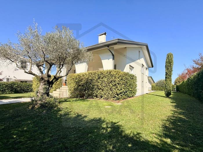 Casa quadrilocale in vendita in Via Cadore, Paltana Mandria, Padova