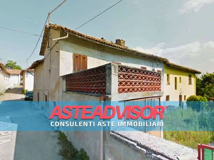 Casa con 6 locali in vendita in Via Olmo, Olmo, Castagnole delle Lanze