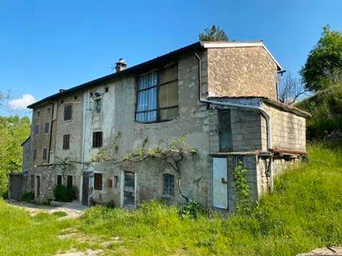 Appartamento trilocale in vendita in Centro, Badia Calavena