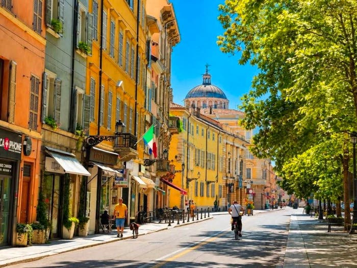 Appartamento trilocale in vendita in Strada Giuseppe Garibaldi, Centro Storico, Parma