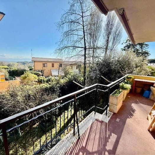 Appartamento trilocale in vendita in Via Cassia, La Storta, Roma