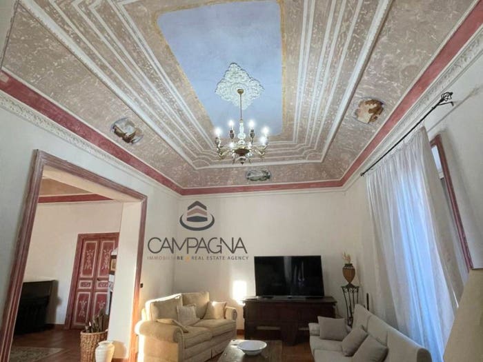 Casa quadrilocale in vendita in Via Viviani, Canicattì