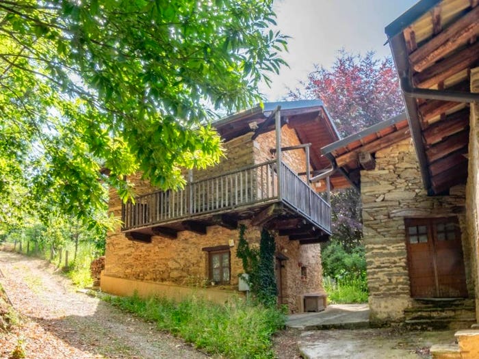 Casa bilocale in vendita in Strada Serravalle, Piasco