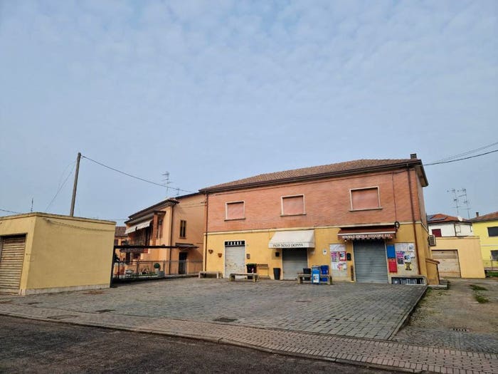 Casa con 6 locali in vendita in Centro, Voghiera