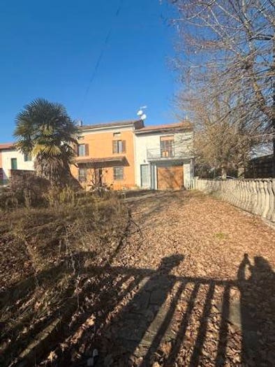 Casa con 6 locali in vendita in Via Guglielmo Marconi, Gamalero