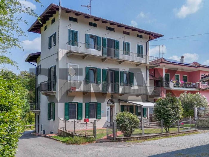 Casa con 6 locali in vendita in frazione Rongio inferiore, Masserano