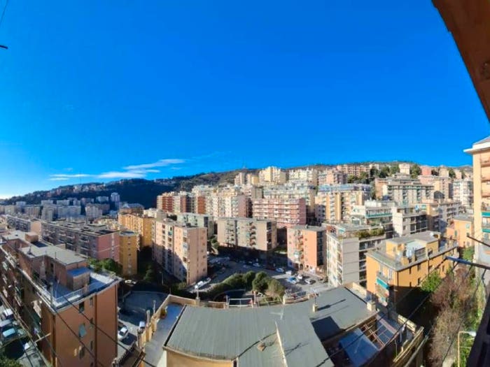 Appartamento trilocale in vendita in via Capri, Oregina, Genova