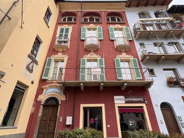 Appartamento quadrilocale in vendita in Piazza Sclopis, Centro, Giaveno