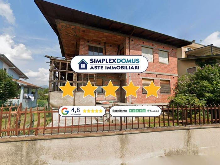 Casa con 6 locali in vendita in VIA ALLA SESIA, Centro, Serravalle Sesia