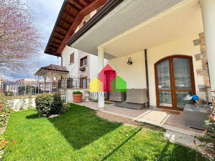 Appartamento trilocale in vendita in Via Piana Santa Liberata, Centro, Castel di Sangro