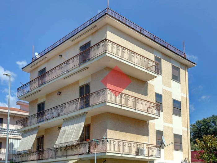 Appartamento trilocale in vendita in Via Gelasio Caetani, Centro, Latina