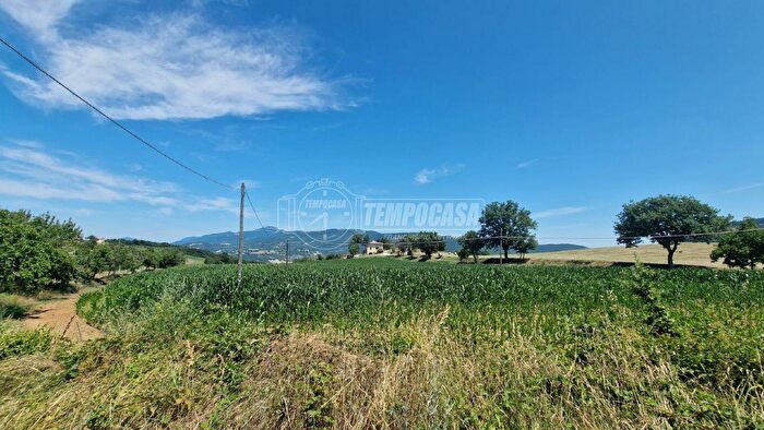 Casa quadrilocale in vendita in Località Carborello, Castelraimondo