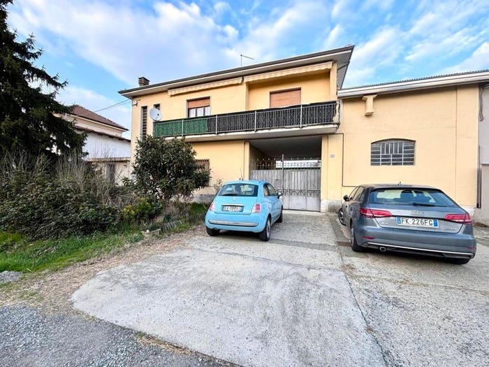 Casa con 6 locali in vendita in strada fresonara, Centro, Bosco Marengo