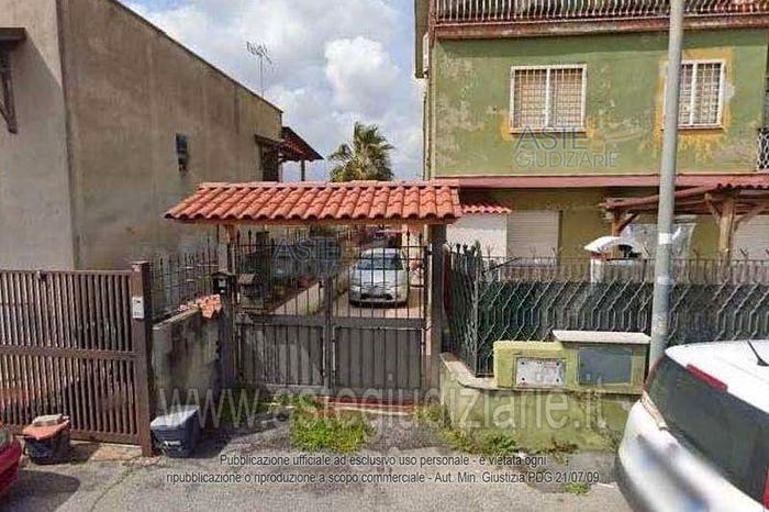 Casa quadrilocale in vendita in Via San Pier Niceto, Borghesiana, Roma