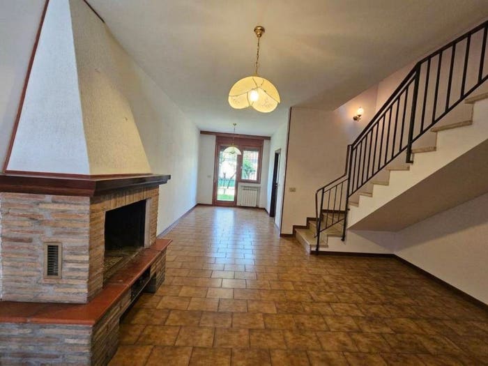 Casa quadrilocale in vendita in Ponte Nuovo Madonna dell'Albero, Ravenna