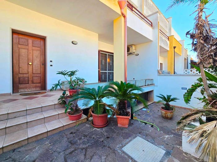 Casa con 6 locali in vendita in Via della Costituzione, Via Lecce Ospedale, Gallipoli