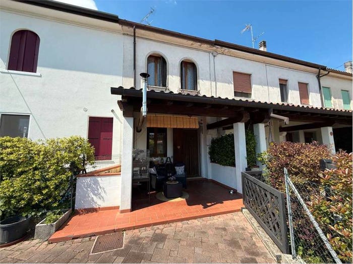 Casa con 5 locali in vendita in via dei guardiani, Covolo Levada, Pederobba