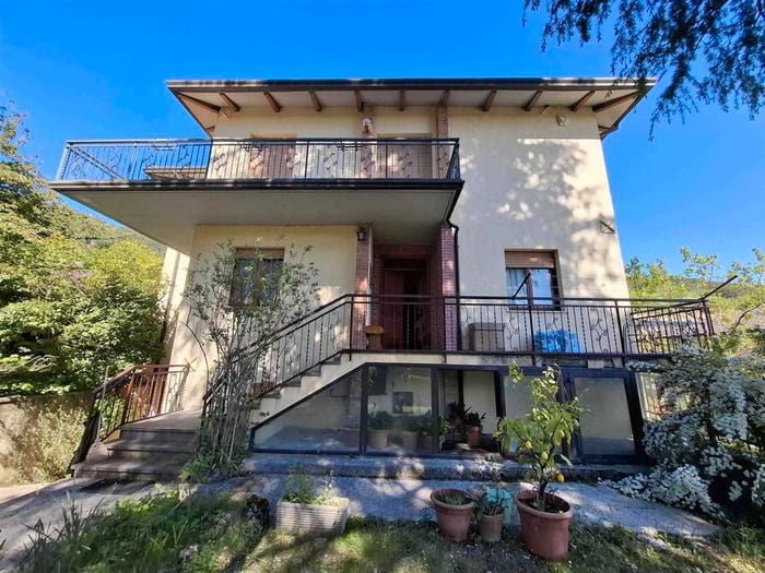 Casa con 5 locali in vendita in Centro, Nocera Umbra