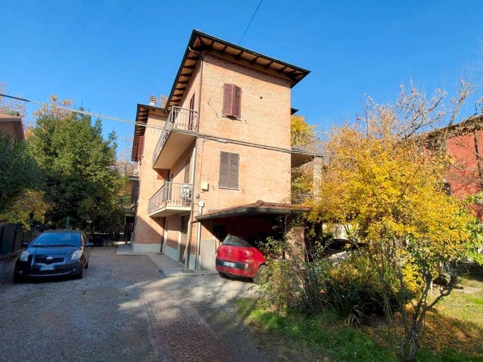 Casa con 6 locali in vendita in Via Serafino Serafini, San Faustino, Modena