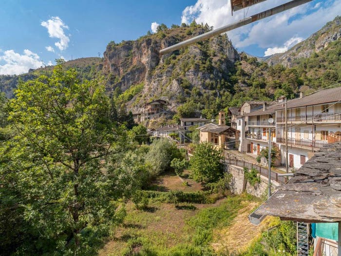 Casa quadrilocale in vendita in Borgata Bedale Snc, Macra