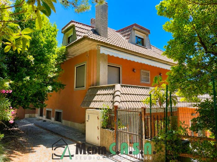 Appartamento quadrilocale in vendita in Strada di Rosara, Ascoli Piceno