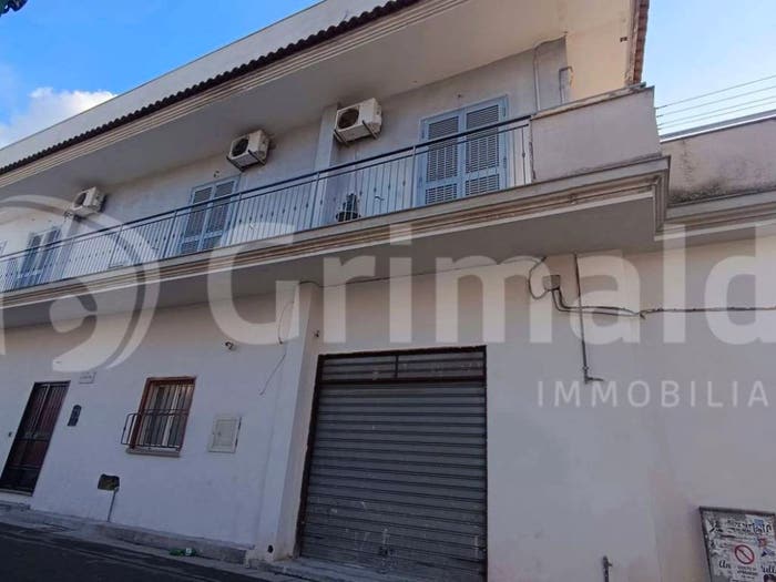 Casa quadrilocale in vendita in Via Giovanni Pascoli, Centro, Marigliano