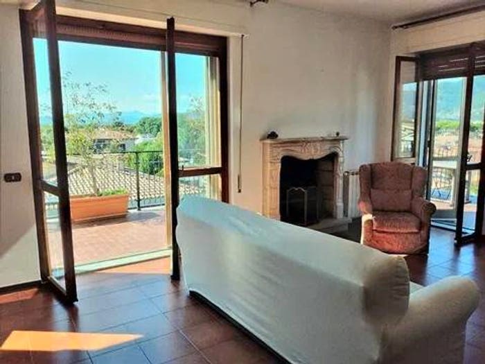 Appartamento con 6 locali in vendita in Urb Marina Di Carrara Marina Di Carrara, Marina di Carrara, Carrara