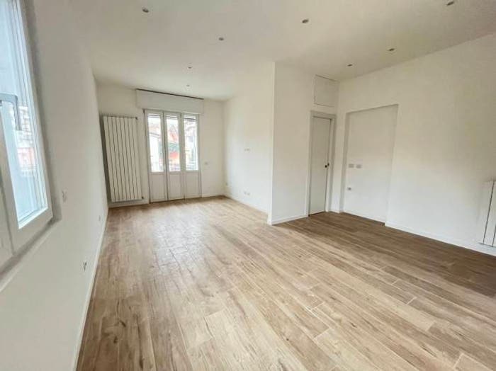 Appartamento trilocale in vendita in Via Giulio Crescenzi, Conca Fiorita, Bergamo
