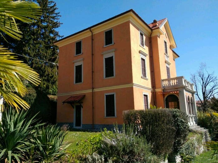 Appartamento trilocale in vendita in Via Lazzaretto, Centro, Viggiù