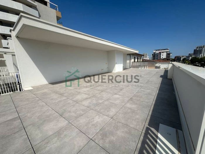 Appartamento quadrilocale in vendita in Piazza Drago, Lido Ovest Faro, Jesolo