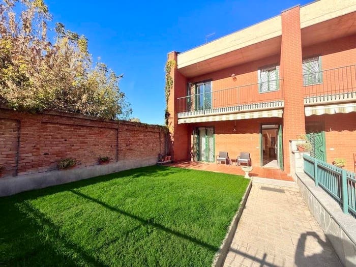 Casa con 6 locali in vendita in Via Rettoria, Orti, Alessandria