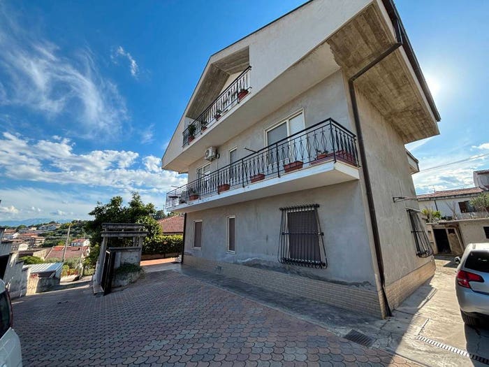 Appartamento con 5 locali in vendita in Salita Pennese, Colle del Telegrafo Colle Scorrano, Pescara