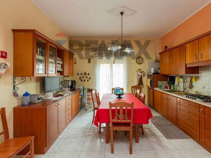 Appartamento con 6 locali in vendita in Via Del Frantoio, San Giorgio, Catania
