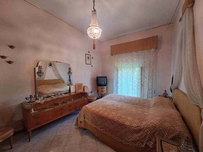 Casa con 6 locali in vendita in Via Ercole de' Roberti, Centro Storico, Ferrara