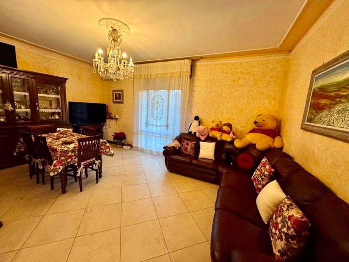 Appartamento con 5 locali in vendita in Via Alfonso Piazza, Villaggio Giardino, Modena