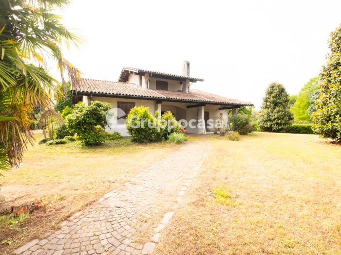 Casa quadrilocale in vendita in Matteotti, Centro, Robecchetto con Induno