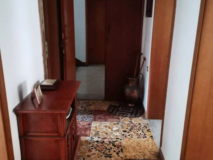 Appartamento trilocale in vendita in Via Edmondo De Amicis, Centro, Poggibonsi